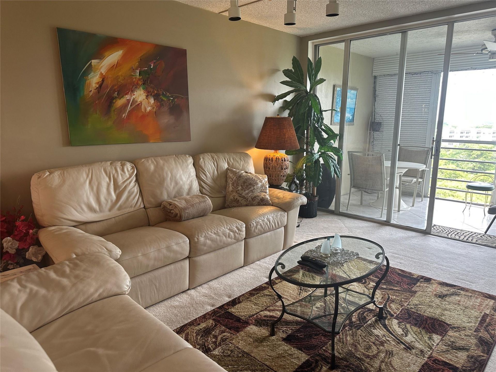 605 Oaks Drive, Unit 1009, Pompano Beach, FL 33069 Photo