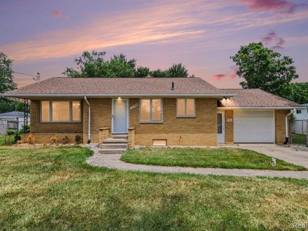 5199 Lapeer Road, Burton, MI 48509