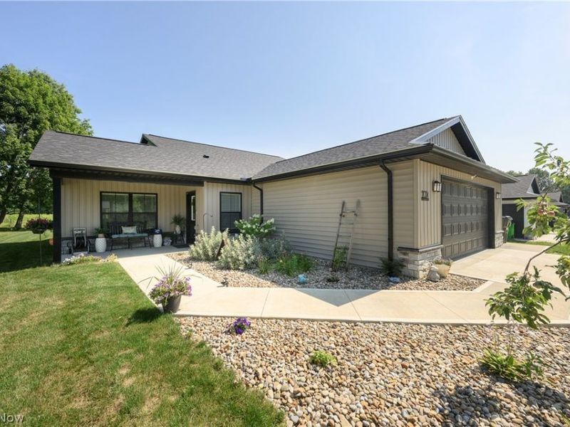 2024 E Smithville Western Road, Wooster, OH 44691 Photo 2