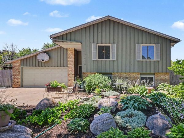6920 Innsdale Avenue S, Cottage Grove, MN 55016