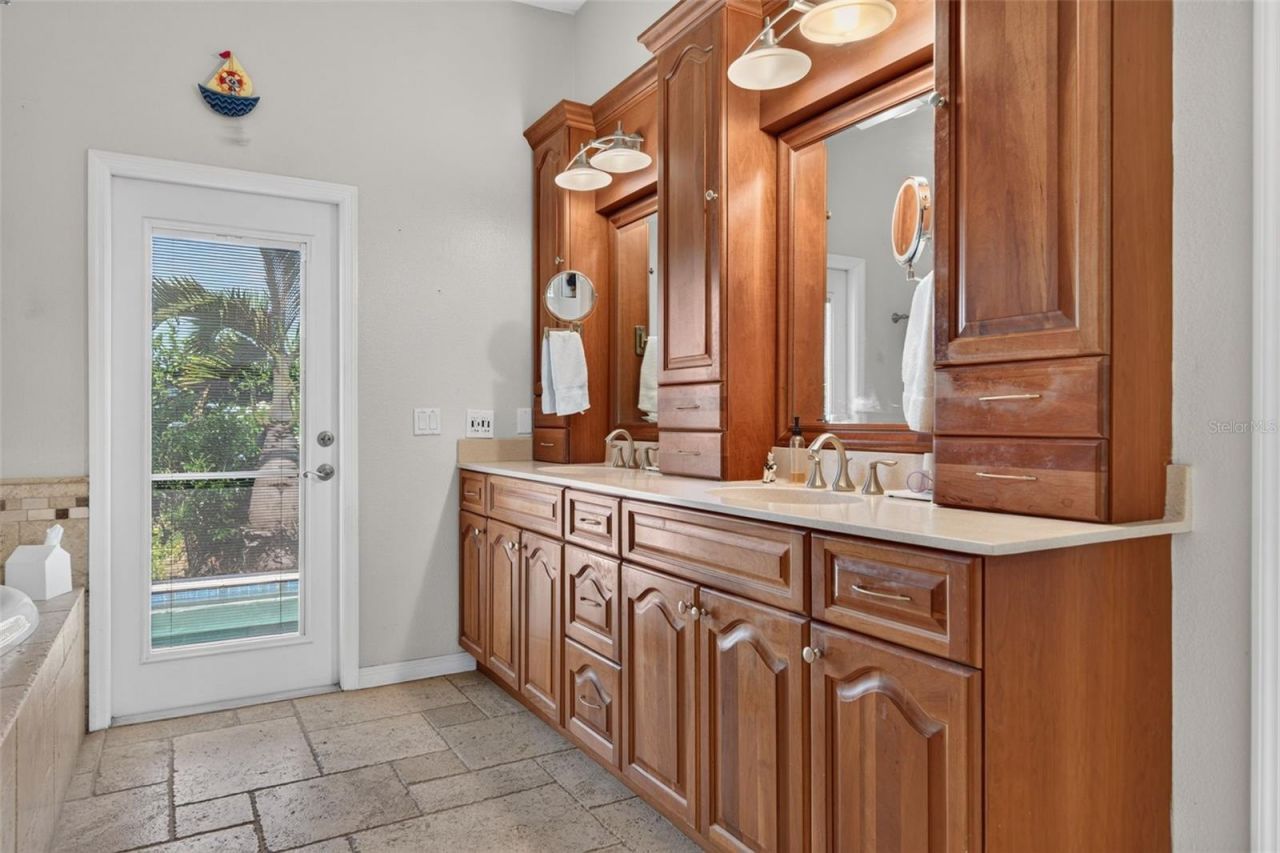 171 Americas Cup Boulevard, Bradenton, FL 34208 Photo