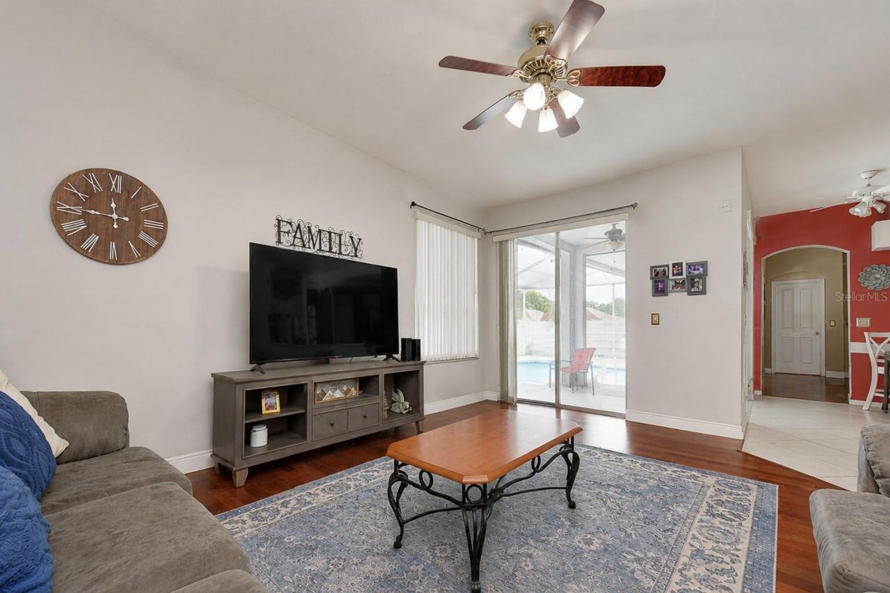4102 Amber Ridge Lane , Valrico, FL 33594 Photo