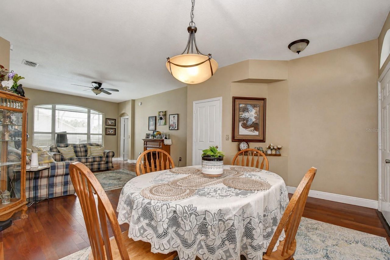 4102 Amber Ridge Lane , Valrico, FL 33594 Photo