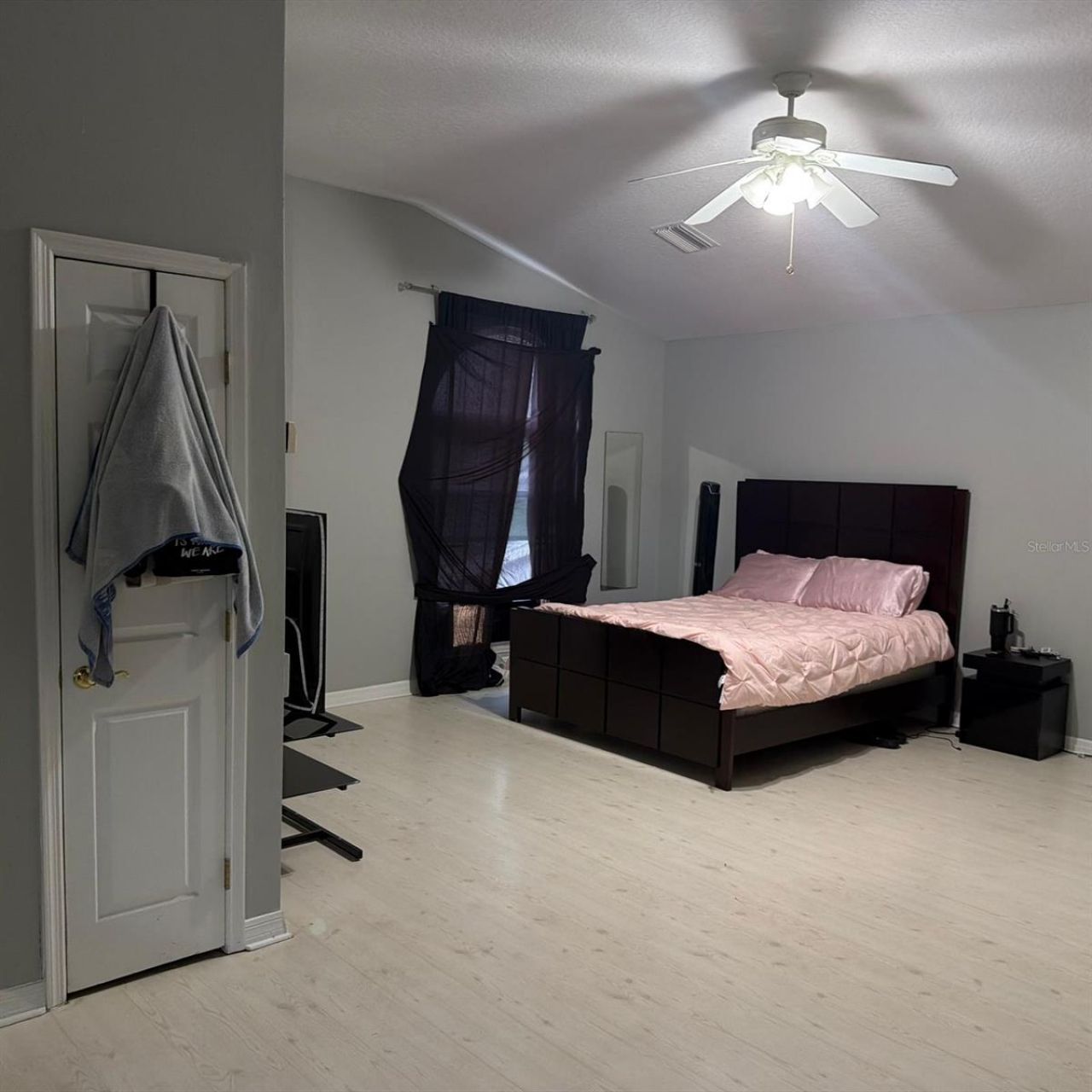 1931 Oak Ridge Court, Clearwater, FL 33759 Photo