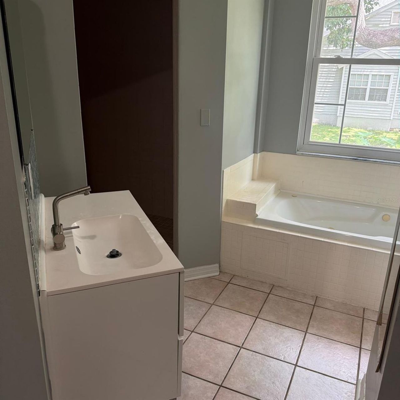 1931 Oak Ridge Court, Clearwater, FL 33759 Photo