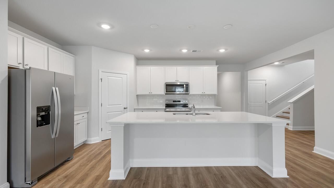 179 Broadstone Drive Photo 4