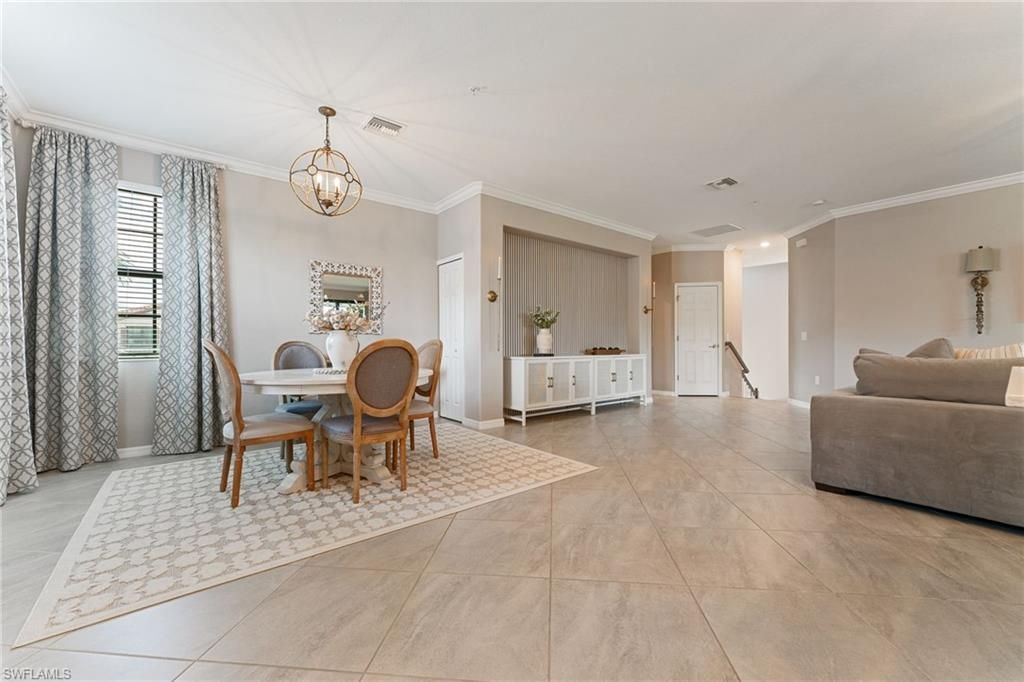 12027 Hawthorn Lake Dr, Unit 202, Fort Myers, FL 33913 Photo