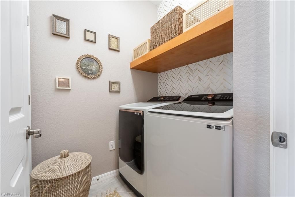 12027 Hawthorn Lake Dr, Unit 202, Fort Myers, FL 33913 Photo