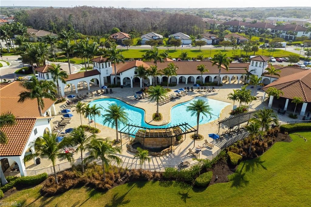 12027 Hawthorn Lake Dr, Unit 202, Fort Myers, FL 33913 Photo