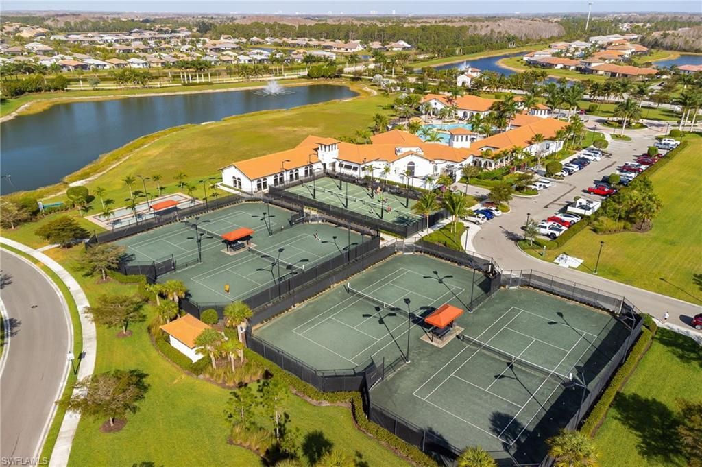 12027 Hawthorn Lake Dr, Unit 202, Fort Myers, FL 33913 Photo