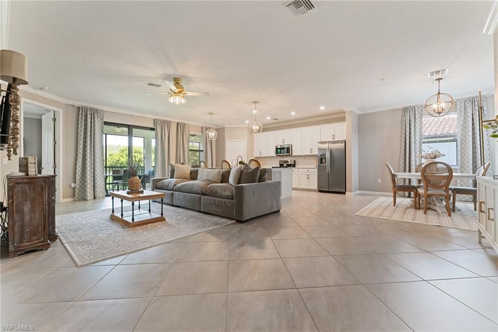 12027 Hawthorn Lake Dr, Unit 202, Fort Myers, FL 33913 Photo