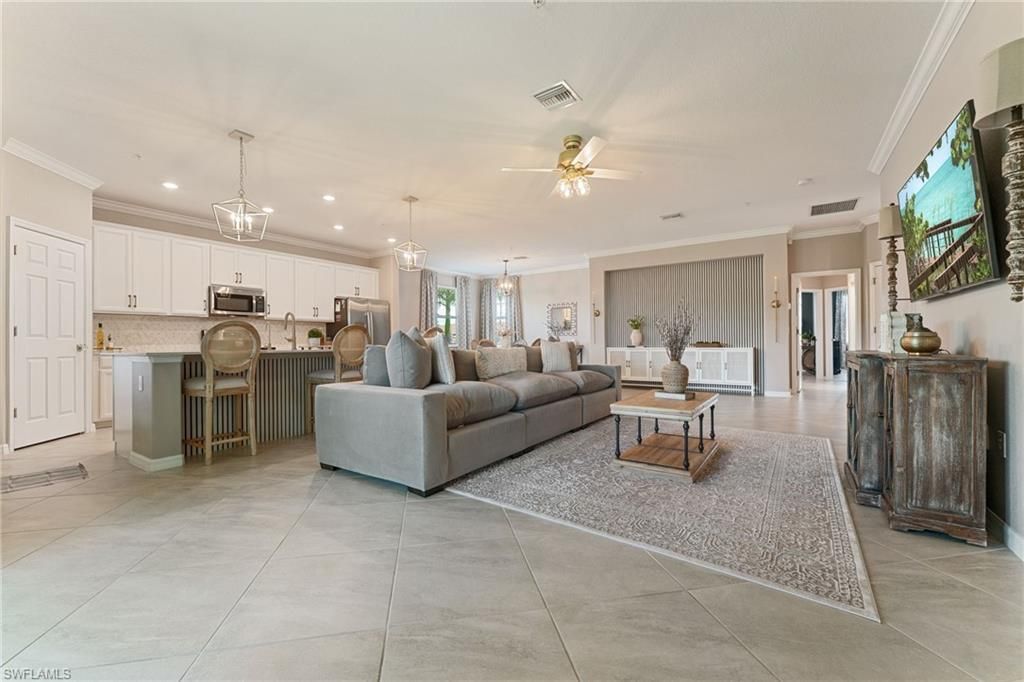 12027 Hawthorn Lake Dr, Unit 202, Fort Myers, FL 33913 Photo
