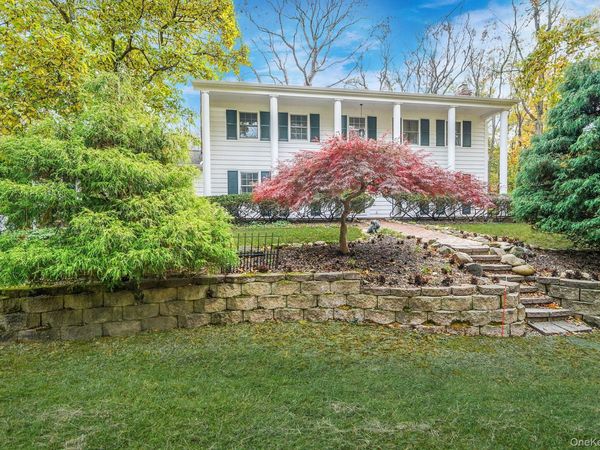 77 Shore Road , Mount Sinai, NY 11766