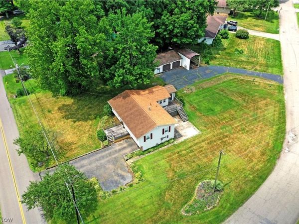 3592 Carson Salt Springs Road, Newton Falls, OH 44444