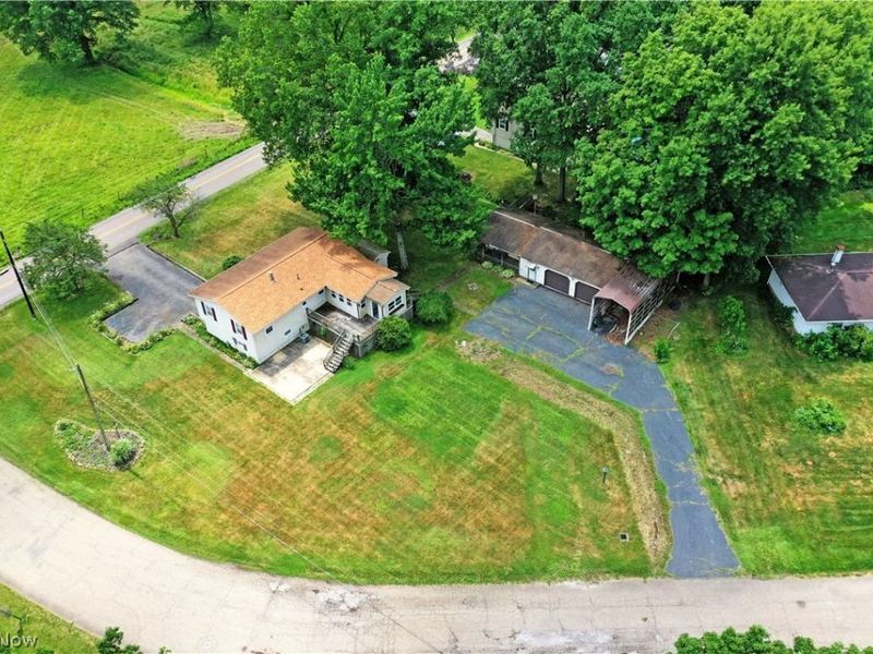 3592 Carson Salt Springs Road, Newton Falls, OH 44444 Photo 2