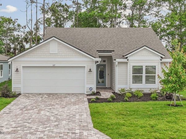107 GREEN Circle, Palm Coast, FL 32164