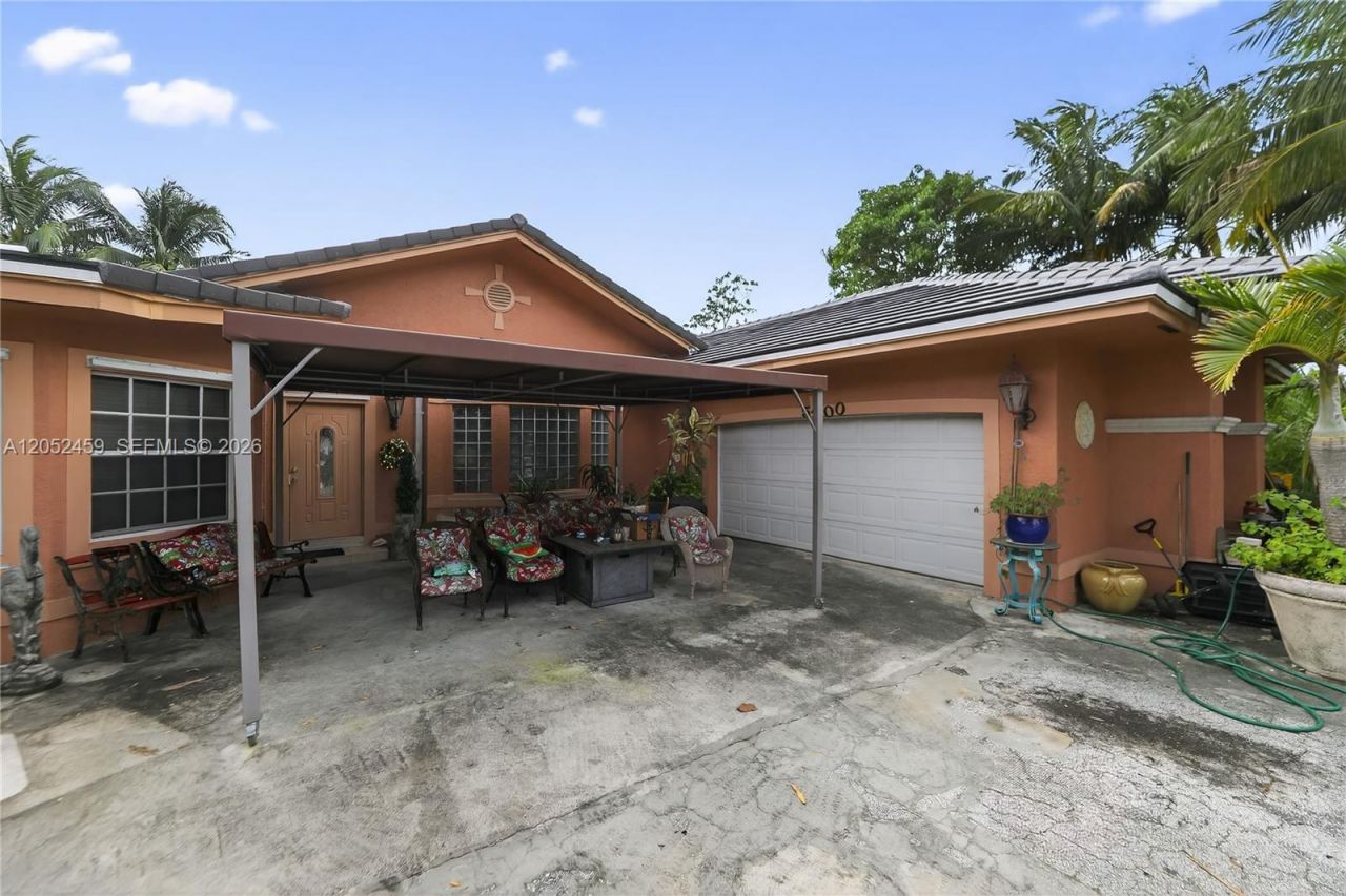 5400 Palm Tree Rd , Plantation, FL 33317 Photo