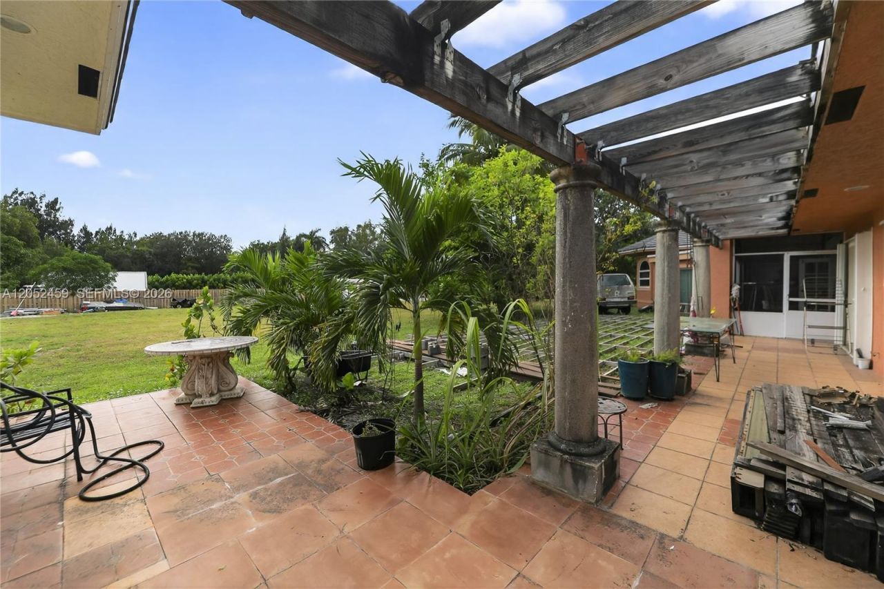 5400 Palm Tree Rd , Plantation, FL 33317 Photo