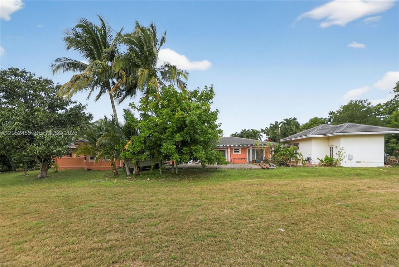 5400 Palm Tree Rd , Plantation, FL 33317 Photo