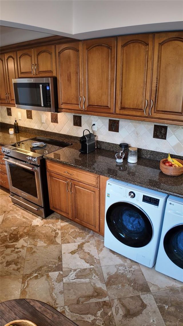 900 NW Greensward Ln, Unit 111-G, Delray Beach, FL 33445 Photo