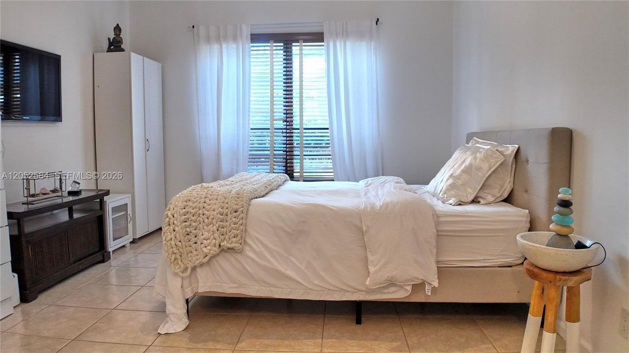 900 NW Greensward Ln, Unit 111-G, Delray Beach, FL 33445 Photo
