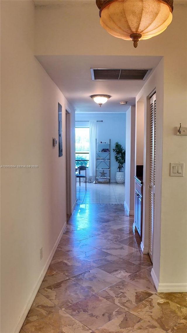 900 NW Greensward Ln, Unit 111-G, Delray Beach, FL 33445 Photo