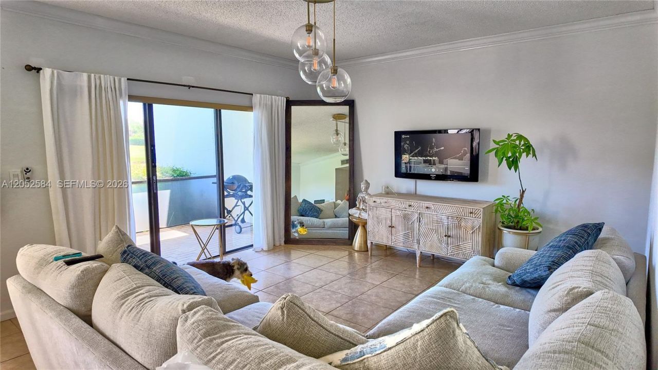 900 NW Greensward Ln, Unit 111-G, Delray Beach, FL 33445 Photo