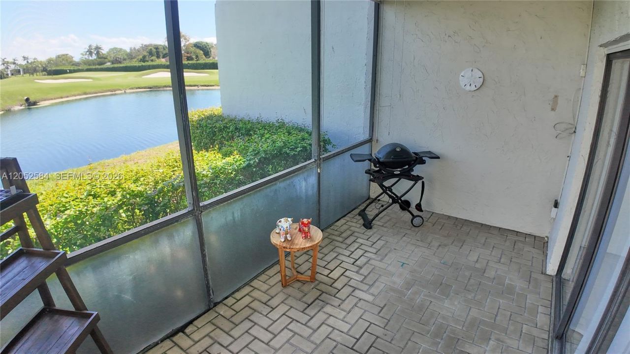 900 NW Greensward Ln, Unit 111-G, Delray Beach, FL 33445 Photo
