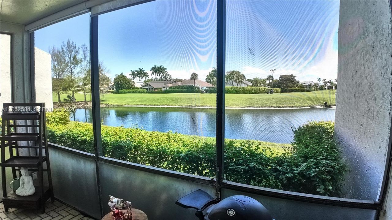 900 NW Greensward Ln, Unit 111-G, Delray Beach, FL 33445 Photo