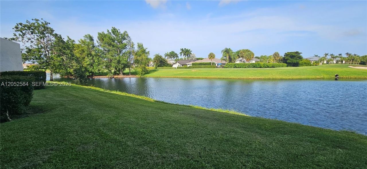 900 NW Greensward Ln, Unit 111-G, Delray Beach, FL 33445 Photo