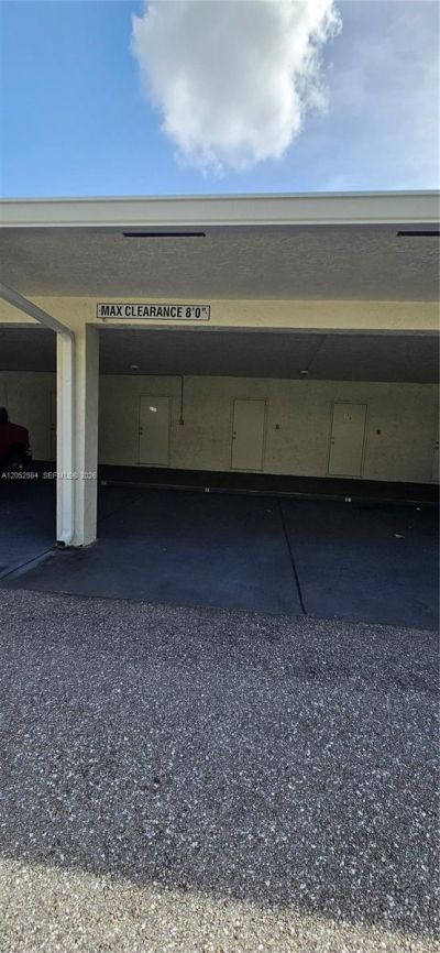 900 NW Greensward Ln, Unit 111-G, Delray Beach, FL 33445 Photo