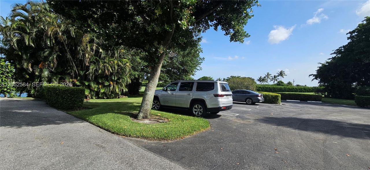 900 NW Greensward Ln, Unit 111-G, Delray Beach, FL 33445 Photo