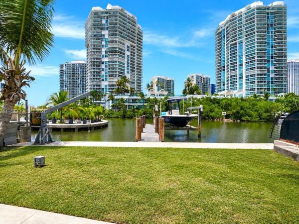 235 Atlantic Ave, Sunny Isles Beach, FL 33160