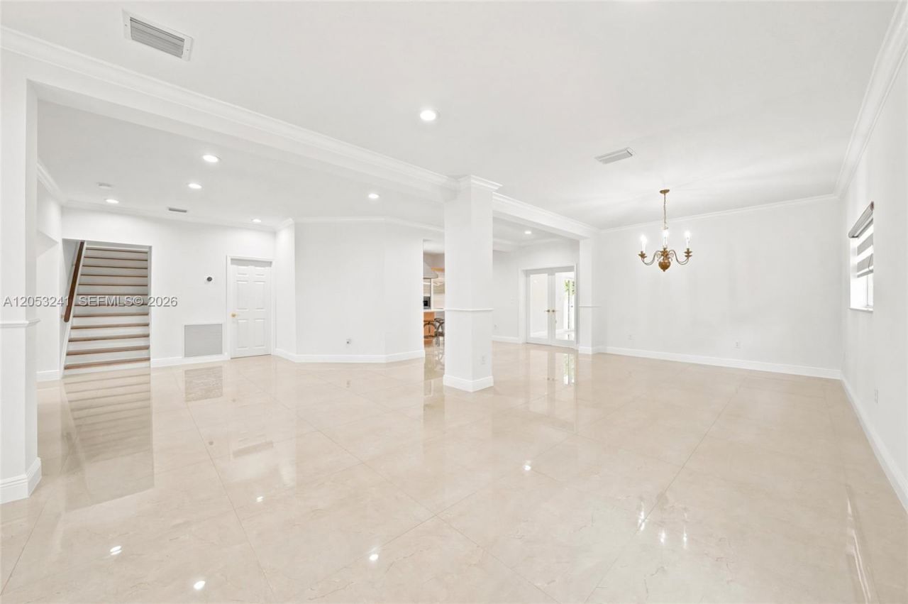 235 Atlantic Ave, Sunny Isles Beach, FL 33160 Photo
