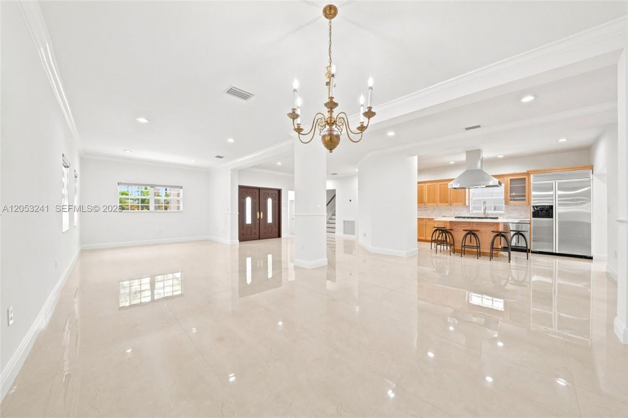 235 Atlantic Ave, Sunny Isles Beach, FL 33160 Photo