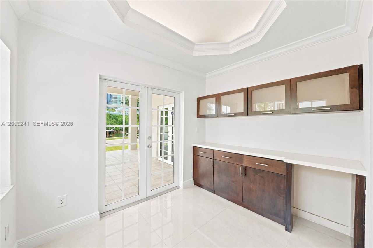 235 Atlantic Ave, Sunny Isles Beach, FL 33160 Photo