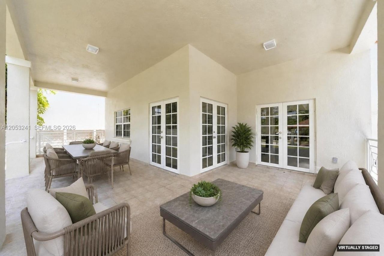 235 Atlantic Ave, Sunny Isles Beach, FL 33160 Photo