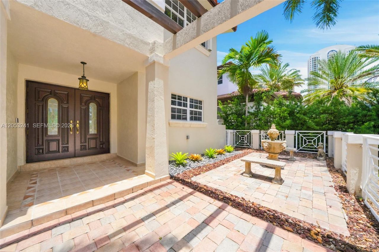 235 Atlantic Ave, Sunny Isles Beach, FL 33160 Photo
