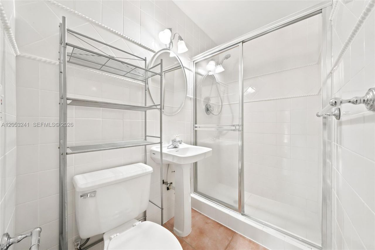 235 Atlantic Ave, Sunny Isles Beach, FL 33160 Photo