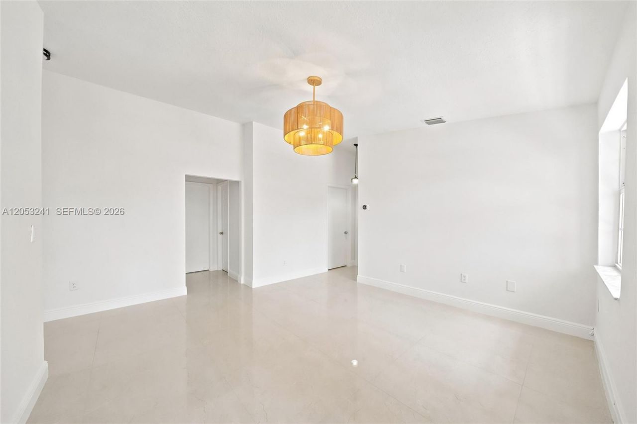 235 Atlantic Ave, Sunny Isles Beach, FL 33160 Photo