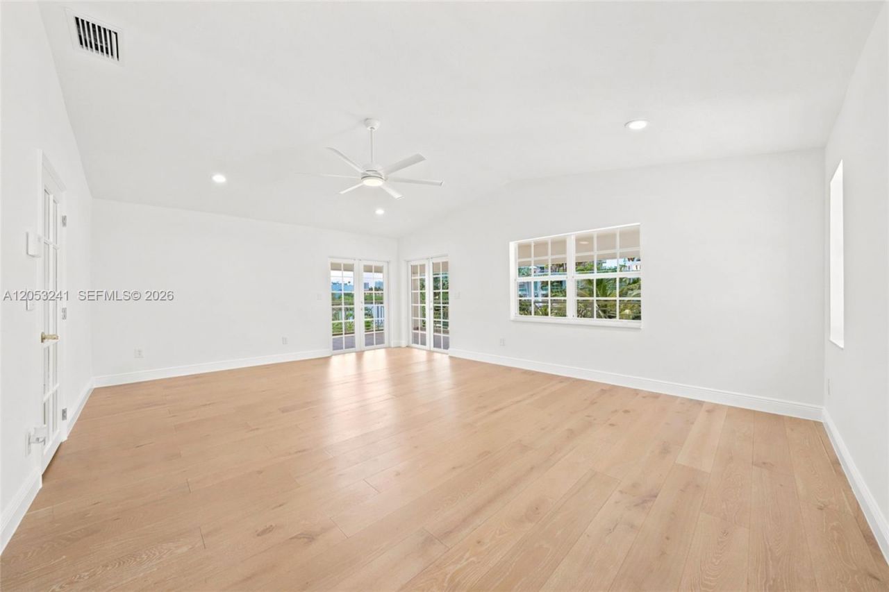 235 Atlantic Ave, Sunny Isles Beach, FL 33160 Photo