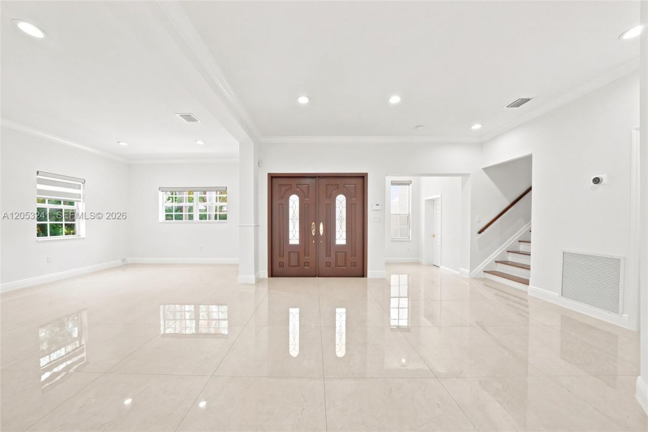 235 Atlantic Ave, Sunny Isles Beach, FL 33160 Photo