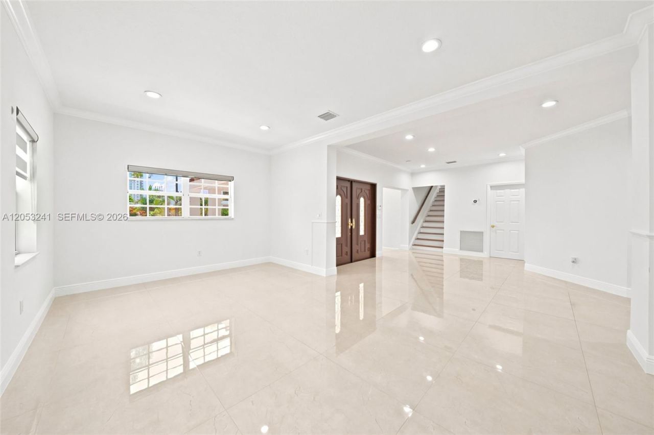 235 Atlantic Ave, Sunny Isles Beach, FL 33160 Photo