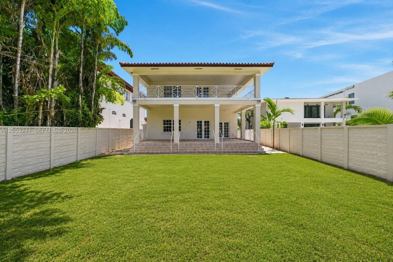 235 Atlantic Ave, Sunny Isles Beach, FL 33160 Photo