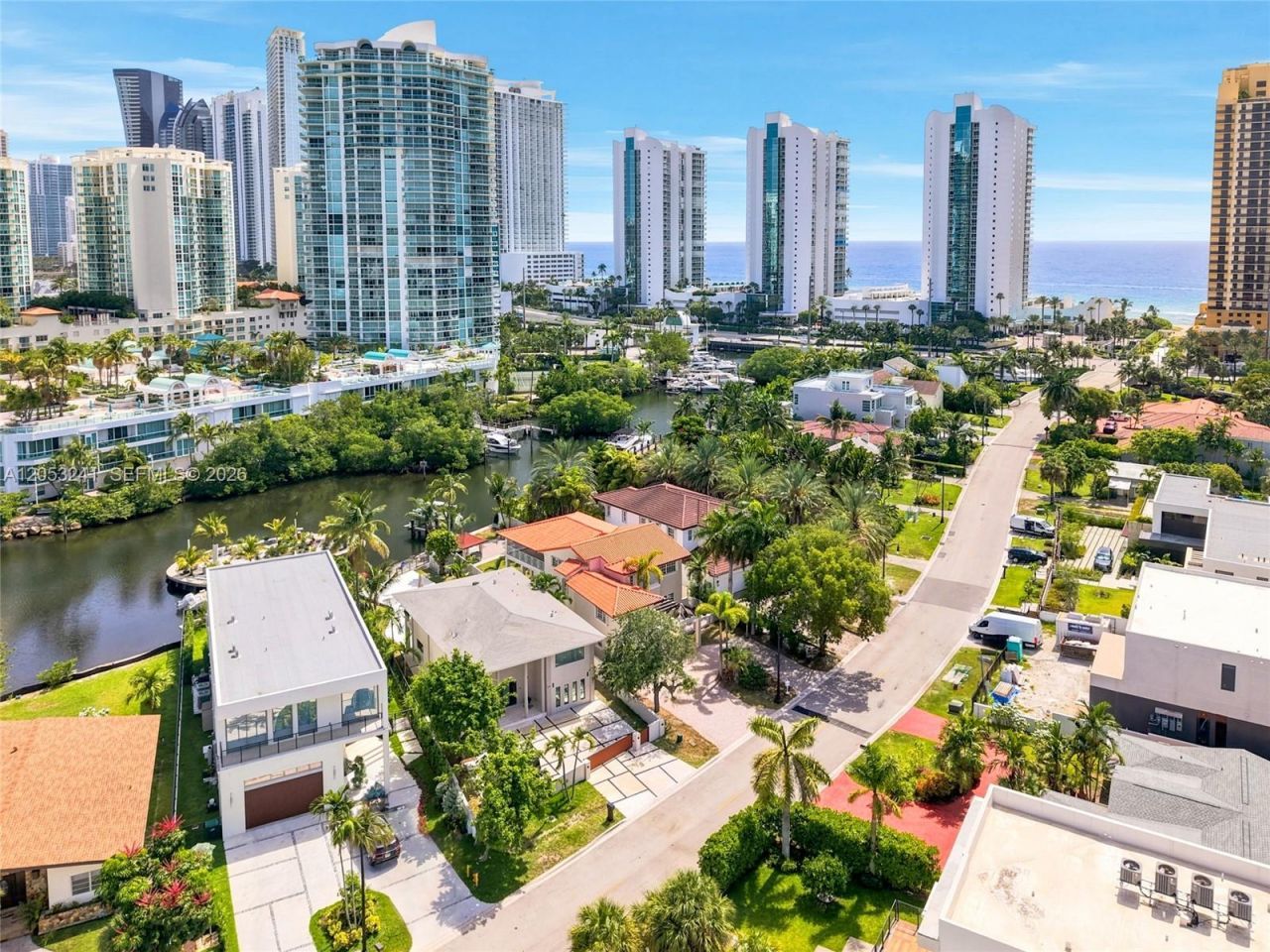 235 Atlantic Ave, Sunny Isles Beach, FL 33160 Photo
