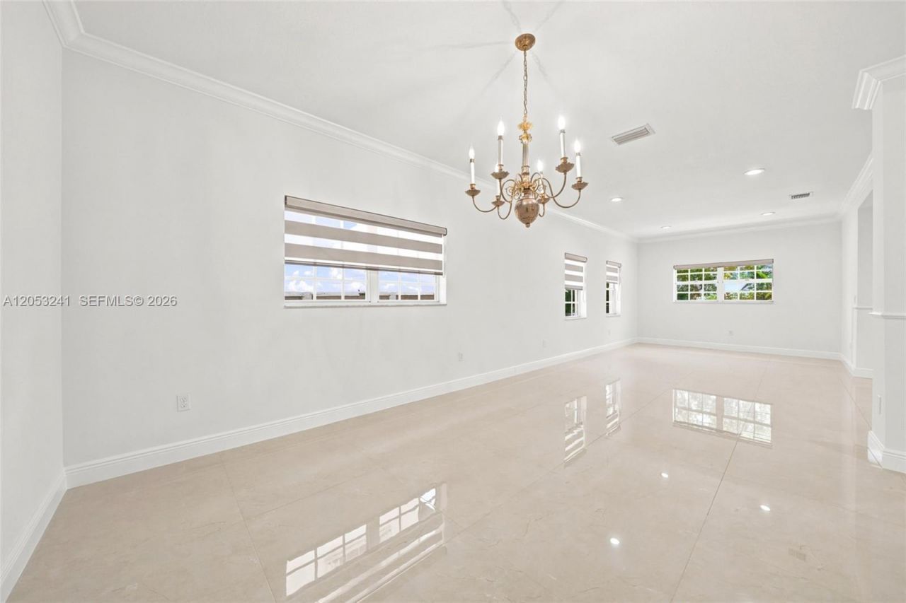 235 Atlantic Ave, Sunny Isles Beach, FL 33160 Photo