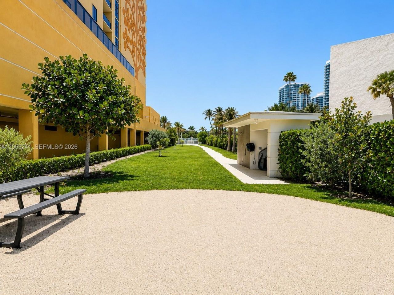 235 Atlantic Ave, Sunny Isles Beach, FL 33160 Photo