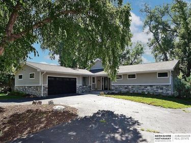 621 Riverside Drive, Waterloo, NE 68069