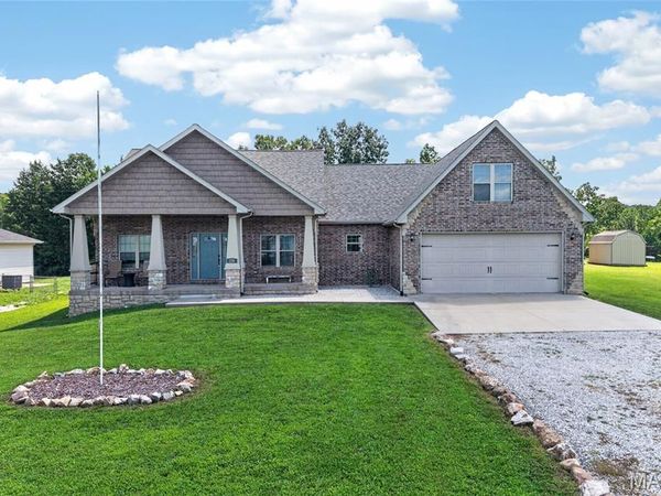 228 Sweet Valley Circle , Crocker, MO 65452