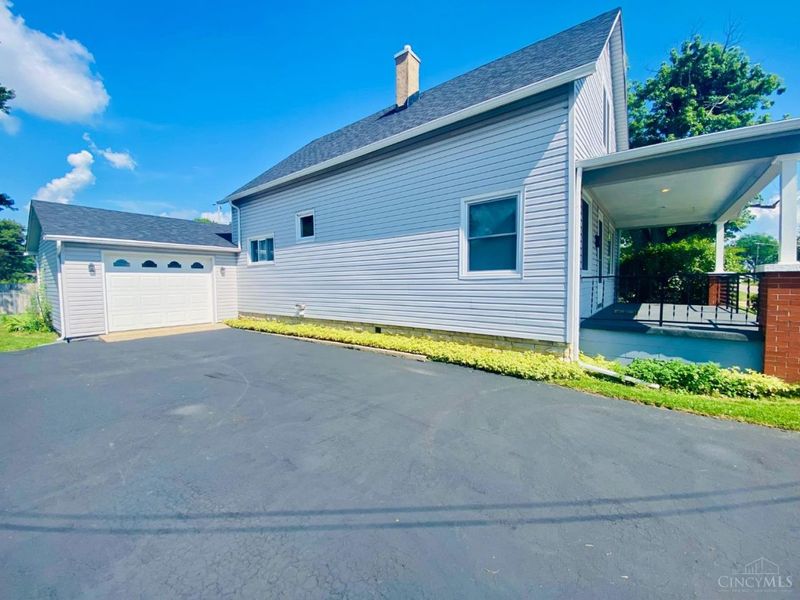 284 S Howard Street, Sabina, OH 45169 Photo 5
